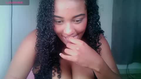 Shophie White online show from 07-17-26, 01:18