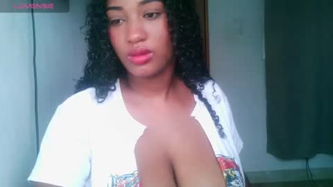 Shophie White online show from 07-18-26, 01:37