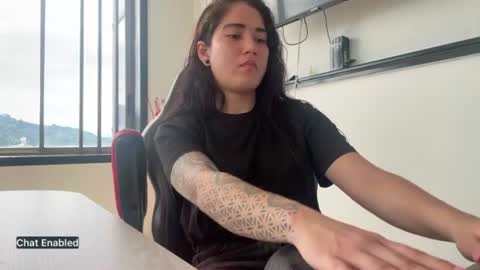 Snapshot of blackk_perla chatting on 07-10-26, 05:59 blackk_perla online show from 07-10-26, 05:59