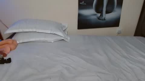 Smiley sylivia online show from 10-31-25, 08:32