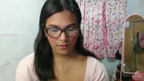 Snapshot of blackpinayts chatting on 02-04-26, 06:03 Ellez online show from 02-04-26, 06:03