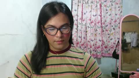 Snapshot of blackpinayts chatting on 02-08-26, 10:07 Ellez online show from 02-08-26, 10:07