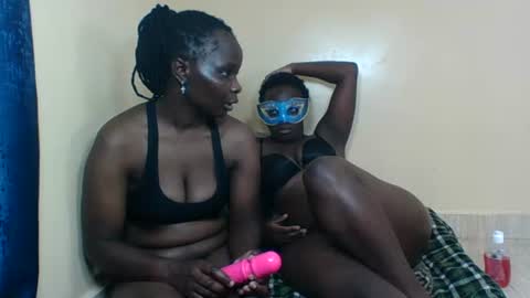 Snapshot of blacks_nastay chatting on 10-10-25, 09:58 blacks_nastay online show from 10-10-25, 09:58