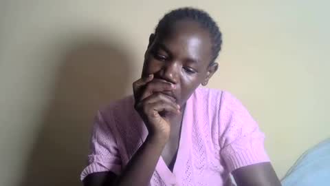 Snapshot of blacksexygal chatting on 02-04-25, 06:38 SARAH online show from 02-04-25, 06:38