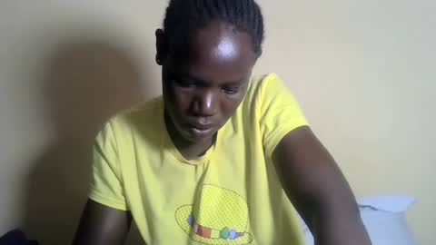 Snapshot of blacksexygal chatting on 02-05-25, 05:09 SARAH online show from 02-05-25, 05:09