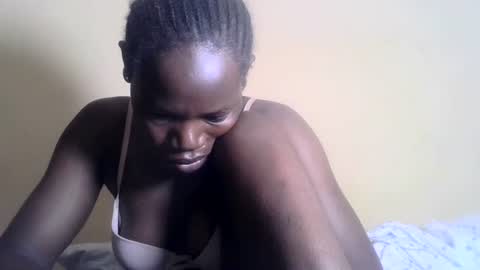 Snapshot of blacksexygal chatting on 02-07-25, 07:40 SARAH online show from 02-07-25, 07:40