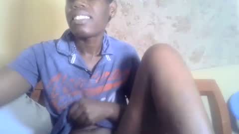 Snapshot of blacksexygal chatting on 02-20-25, 08:17 SARAH online show from 02-20-25, 08:17