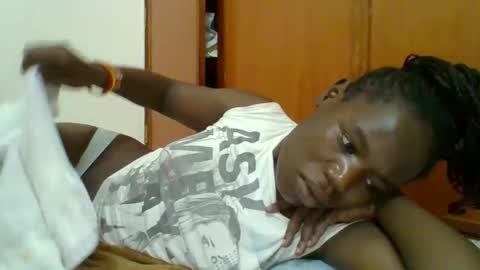 Snapshot of blacksexygal chatting on 11-13-25, 08:19 SARAH online show from 11-13-25, 08:19