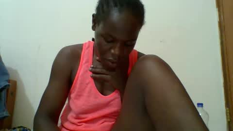Snapshot of blacksexygal chatting on 12-01-25, 07:35 SARAH online show from 12-01-25, 07:35