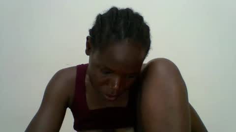 SARAH online show from 04-14-26, 06:36