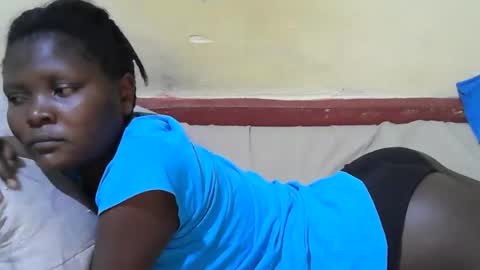 Snapshot of blackslim_girl2 chatting on 10-14-25, 09:26 blackslim_girl2 online show from 10-14-25, 09:26