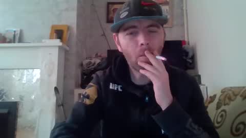 Snapshot of blackvswhite2022 chatting on 02-18-25, 10:38 blackvswhite2022 online show from 02-18-25, 10:38