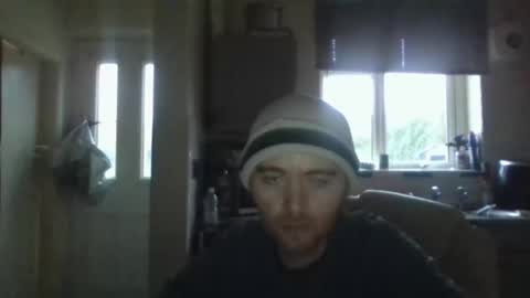 Snapshot of blackvswhite2022 chatting on 02-19-25, 05:06 blackvswhite2022 online show from 02-19-25, 05:06