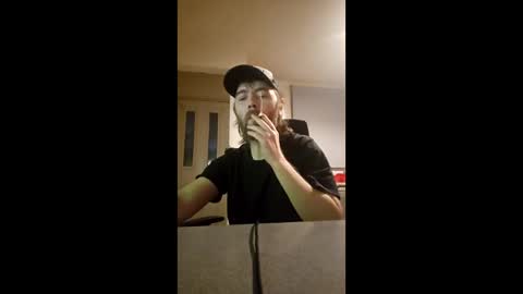 Snapshot of blackvswhite2022 chatting on 12-16-25, 01:54 blackvswhite2022 online show from 12-16-25, 01:54