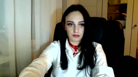 Snapshot of blacky_berry chatting on 02-23-25, 08:44 Ivy online show from 02-23-25, 08:44