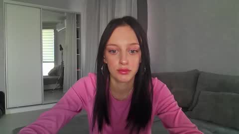 Snapshot of blacky_berry chatting on 09-13-25, 02:06 Ivy online show from 09-13-25, 02:06