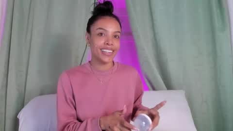Snapshot of blackywhiite chatting on 03-19-26, 07:23 GRACE online show from 03-19-26, 07:23