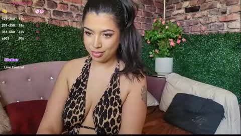 Snapshot of blairdarlingx chatting on 04-22-26, 09:27 Blair Darling online show from 04-22-26, 09:27