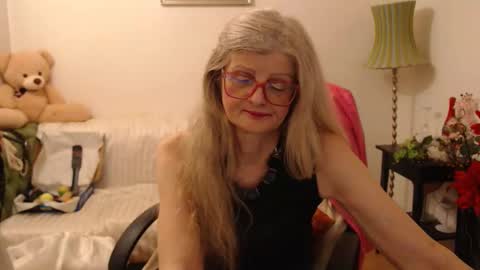 Snapshot of blairfort chatting on 01-10-25, 09:53 blairfort online show from 01-10-25, 09:53