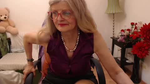 Snapshot of blairfort chatting on 03-11-25, 10:18 blairfort online show from 03-11-25, 10:18