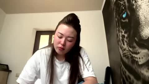 Snapshot of blairglee chatting on 06-07-26, 04:27 Hana online show from 06-07-26, 04:27