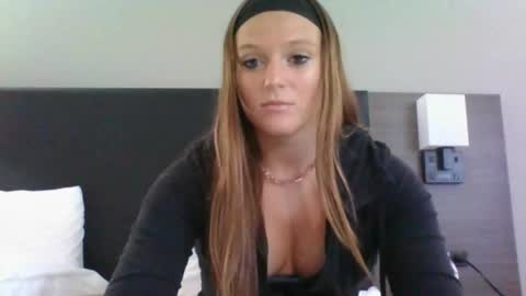 Snapshot of blairmorgan chatting on 05-10-26, 12:05 blairmorgan online show from 05-10-26, 12:05