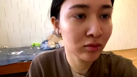 Mila online show from 04-17-26, 03:15