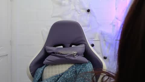   online show from 10-16-25, 01:45