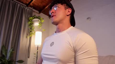 Blake Levi  Independent Model online show from 03-02-25, 11:53