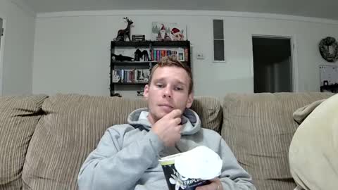 Snapshot of blakeandskylar chatting on 12-21-24, 03:47 BlakeAndSkylar online show from 12-21-24, 03:47
