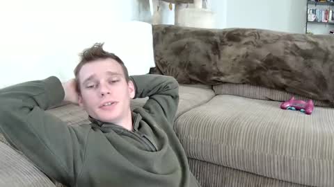 Snapshot of blakeandskylar chatting on 12-28-24, 05:25 BlakeAndSkylar online show from 12-28-24, 05:25