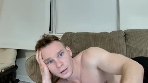 Snapshot of blakeandskylar chatting on 02-08-25, 01:00 BlakeAndSkylar online show from 02-08-25, 01:00