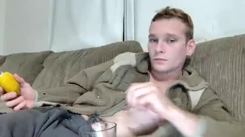 Snapshot of blakeandskylar chatting on 01-08-26, 11:51 BlakeAndSkylar online show from 01-08-26, 11:51