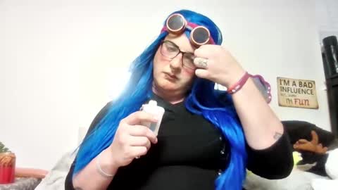 Snapshot of blakelytgirl chatting on 09-22-25, 04:14 Blakely Morningstar online show from 09-22-25, 04:14