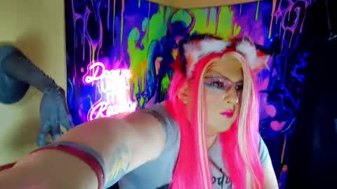 Snapshot of blakelytgirl chatting on 05-15-26, 04:52 Blakely Morningstar online show from 05-15-26, 04:52