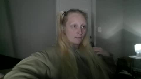 LipsofanAngell online show from 11-11-25, 01:05