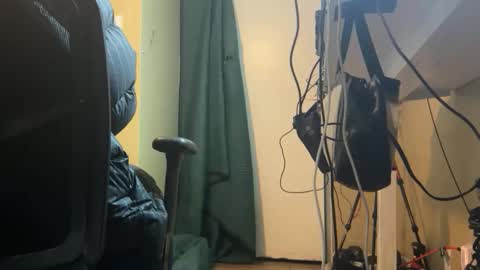 Snapshot of blakjag chatting on 12-17-25, 02:39 Blackjag00 online show from 12-17-25, 02:39