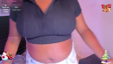Snapshot of blakmillerrgilson1 chatting on 12-20-24, 02:52 Blak Miller Gilson online show from 12-20-24, 02:52