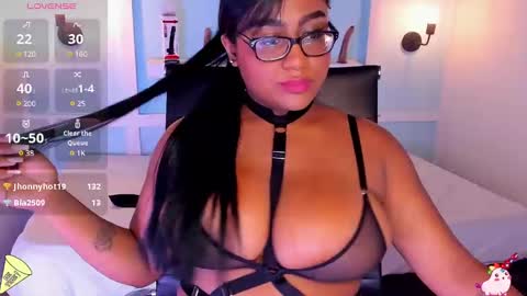 Snapshot of blakmillerrgilson1 chatting on 01-20-25, 11:43 Blak Miller Gilson online show from 01-20-25, 11:43