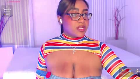 Snapshot of blakmillerrgilson1 chatting on 02-20-25, 10:37 Blak Miller Gilson online show from 02-20-25, 10:37