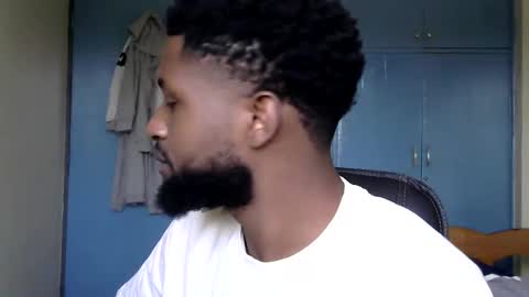 Snapshot of blakmoufaka chatting on 09-09-25, 06:46 blakmoufaka online show from 09-09-25, 06:46