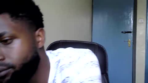 Snapshot of blakmoufaka chatting on 09-11-25, 05:29 blakmoufaka online show from 09-11-25, 05:29