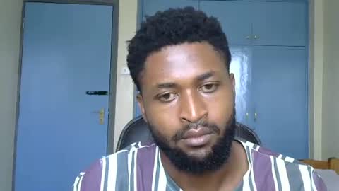 Snapshot of blakmoufaka chatting on 09-25-25, 06:39 blakmoufaka online show from 09-25-25, 06:39