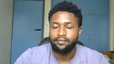 Snapshot of blakmoufaka chatting on 09-27-25, 07:13 blakmoufaka online show from 09-27-25, 07:13