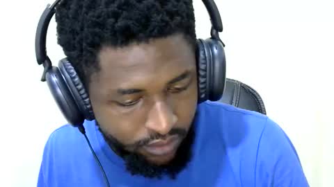 Snapshot of blakmoufaka chatting on 10-28-25, 08:44 blakmoufaka online show from 10-28-25, 08:44