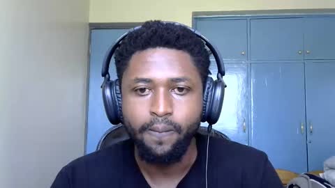 Snapshot of blakmoufaka chatting on 11-26-25, 06:03 blakmoufaka online show from 11-26-25, 06:03