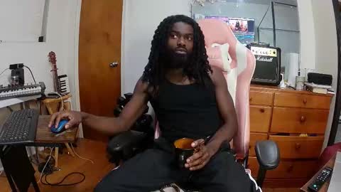 Snapshot of blaqjay chatting on 12-14-25, 02:50 BlaqJay online show from 12-14-25, 02:50