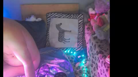 Snapshot of blassiuss chatting on 07-05-26, 04:19 BlassyBlue online show from 07-05-26, 04:19