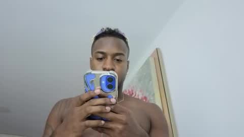 Snapshot of blckexperience chatting on 10-11-25, 04:22 Danny - online show from 10-11-25, 04:22