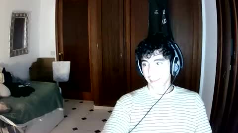 Snapshot of blckfaith chatting on 11-04-25, 01:05 blckfaith online show from 11-04-25, 01:05